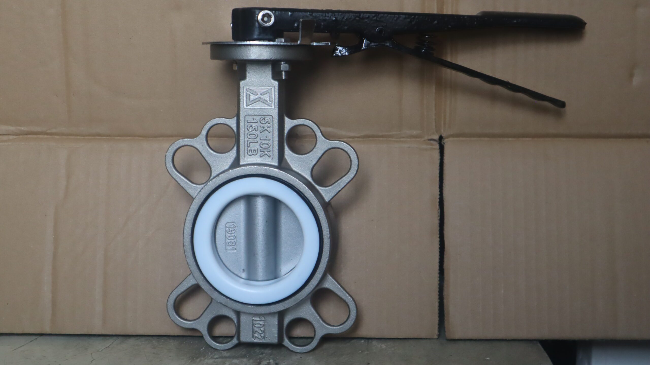 CF8M PTFE Seated Universal Butterfly Valve Detail View